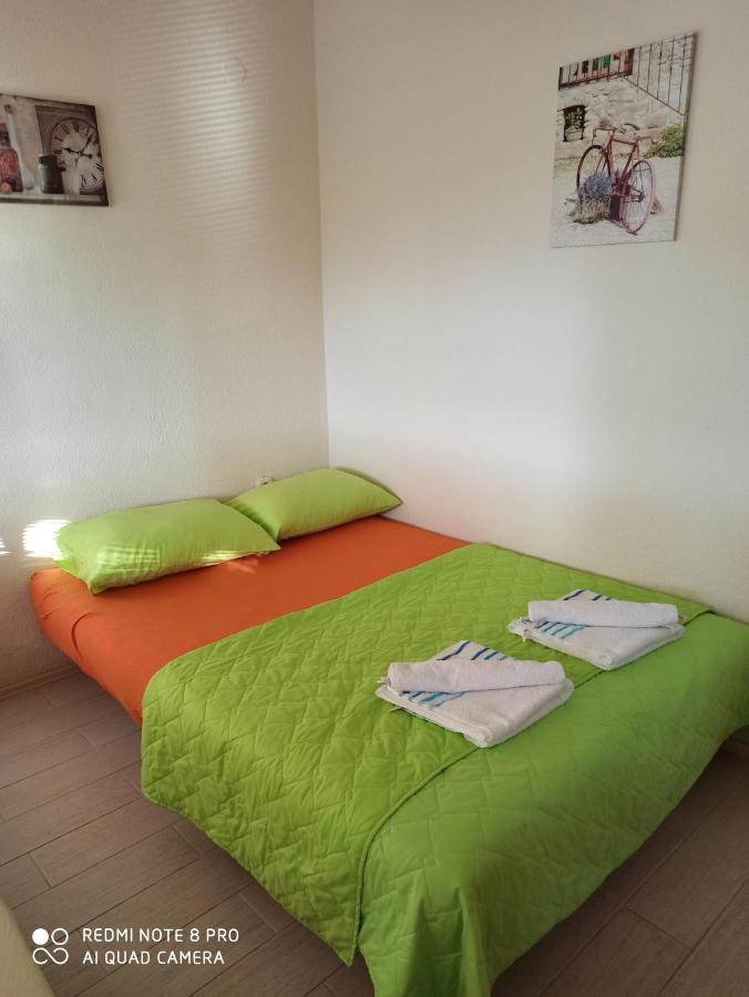 Karali Apartments Lagadin Ngoại thất bức ảnh