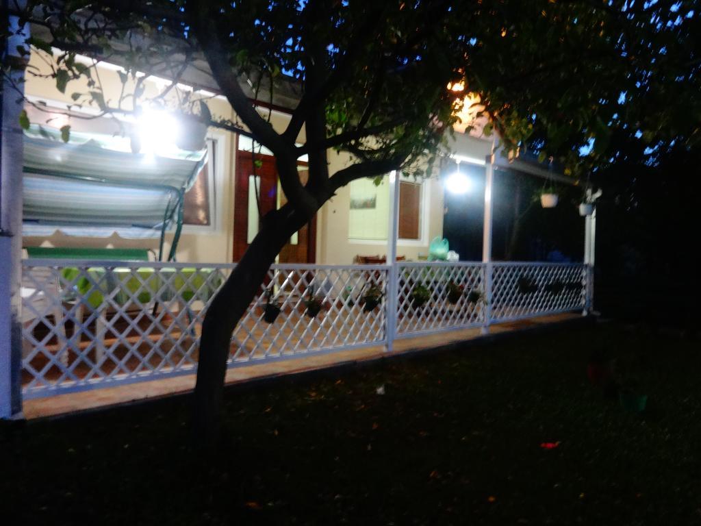 Karali Apartments Lagadin Ngoại thất bức ảnh