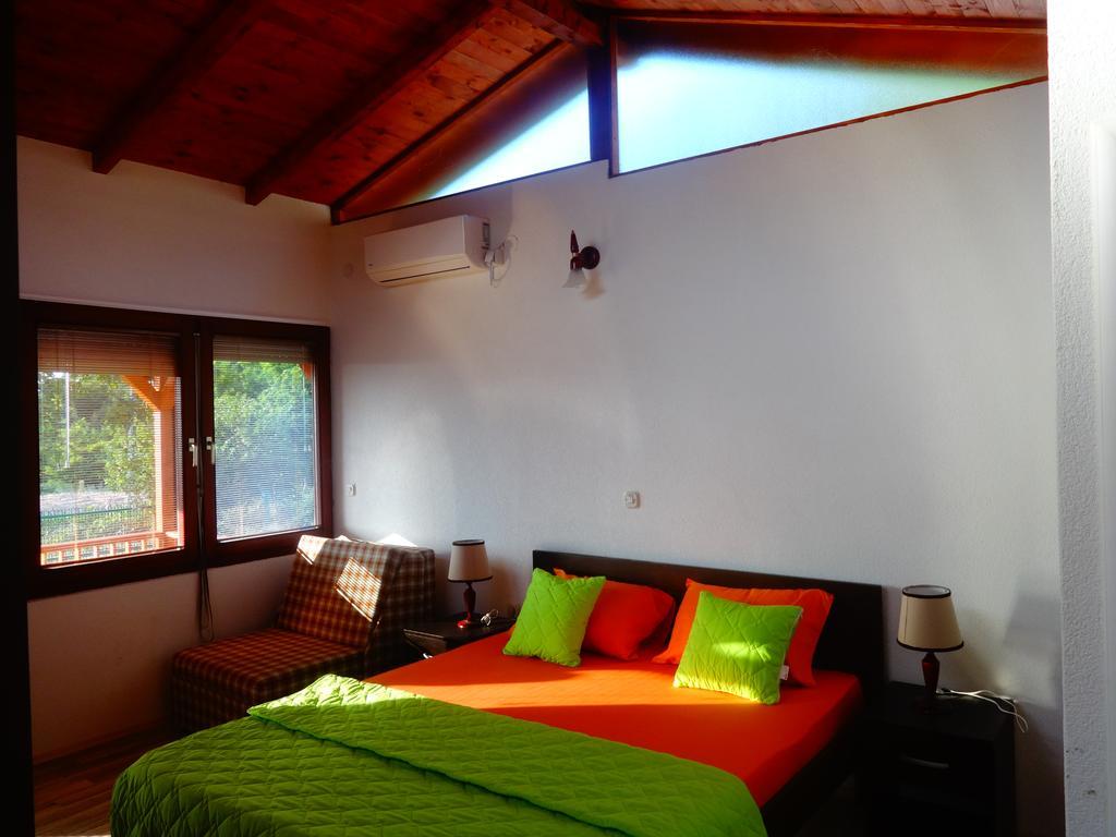 Karali Apartments Lagadin Ngoại thất bức ảnh
