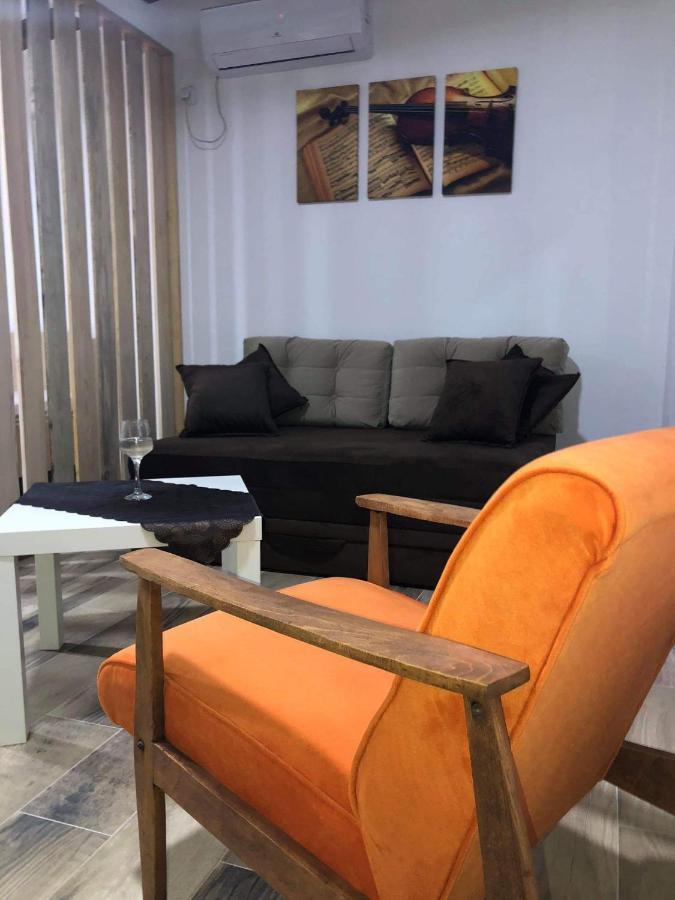 Karali Apartments Lagadin Ngoại thất bức ảnh
