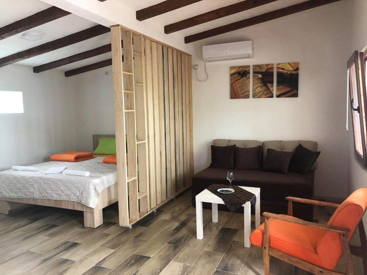 Karali Apartments Lagadin Ngoại thất bức ảnh